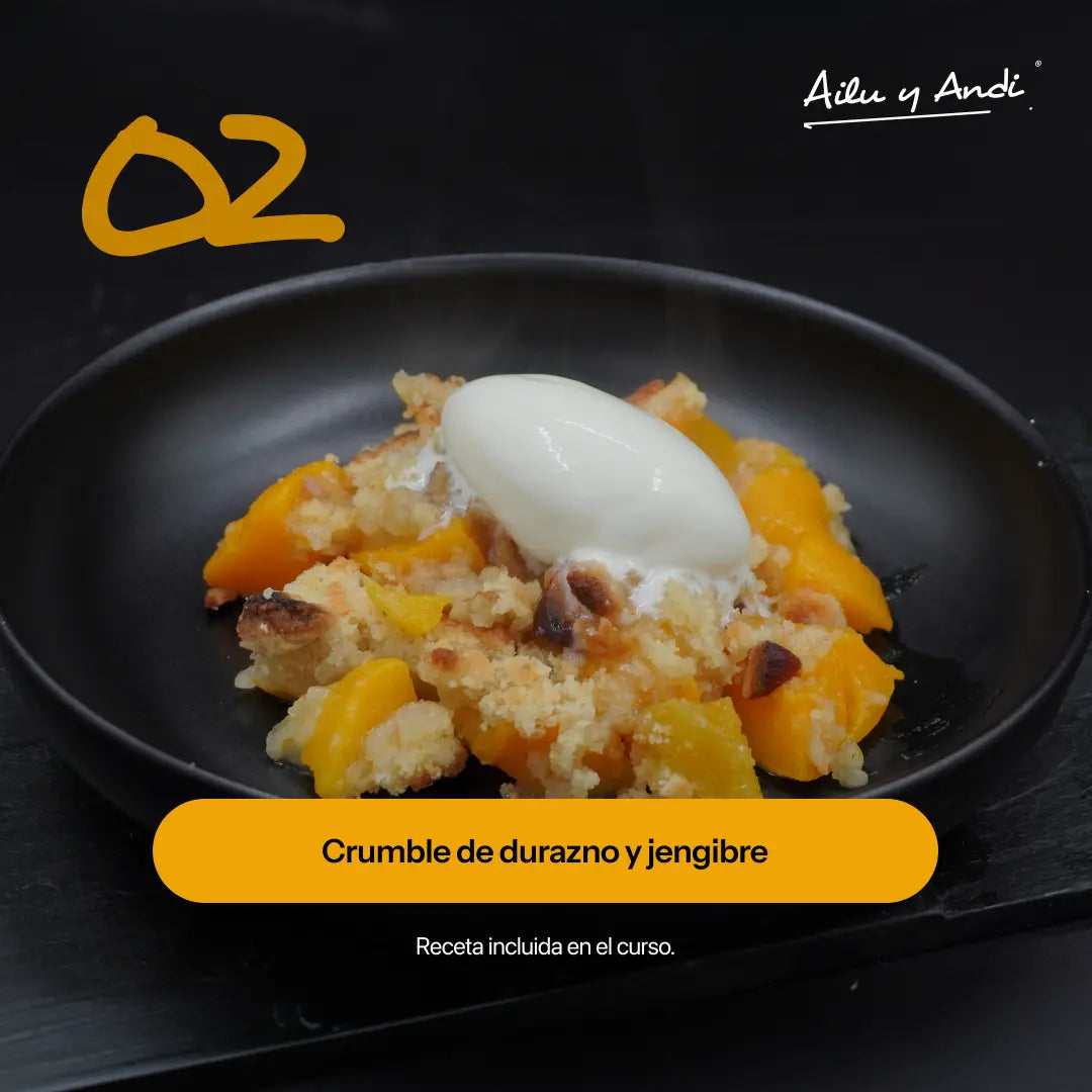 Crumble de durazno y jengibre Ailu y Andi con helado, un postre delicioso para cocinar fácil en Curso 02.